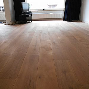 أرضيات البلوط - أرضيات 26-27 سم